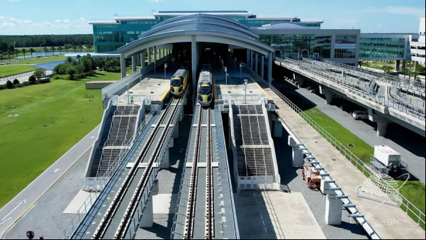 Vuela, viaja y explora con JetBlue y Brightline