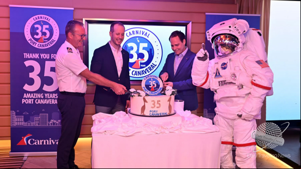 Carnival Cruise Line celebró su 35º Aniversario a bordo de Mardi Gras